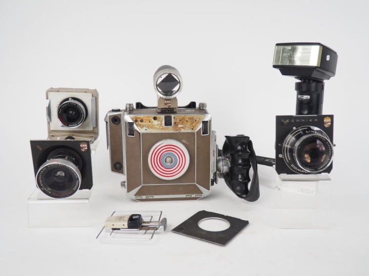 LINHOFF TECHNIKA. Chambre photographique n°74404 avec deux viseurs, un