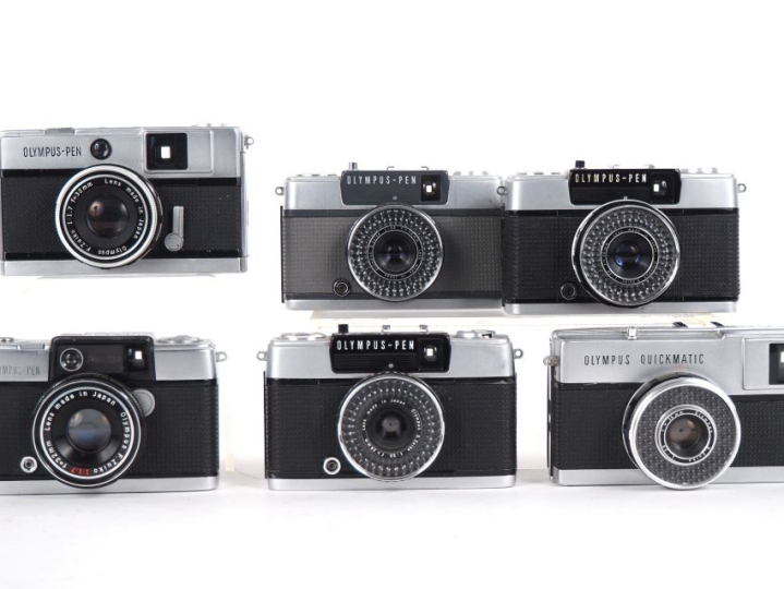 OLYMPUS PEN. Lot de six appareils photographiques : - D n°418173 avec 