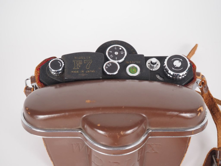 PANON WIDELUX F7. Appareil photographique panoramique n°348728 avec ob