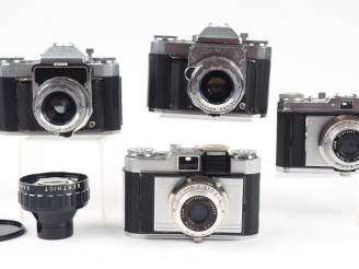 Vente aux enchères ROYER. Lot de quatre appareils photographiques et un objectif : - SAVO