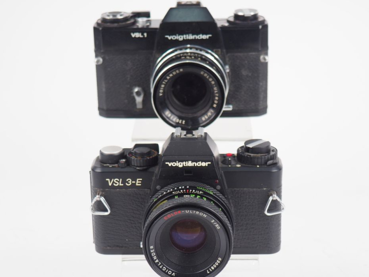 VOIGTLANDER. Lot de deux appareils photographiques : - VSL 1 n°1744464