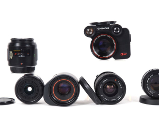 Vente aux enchères Lot de six objectifs : - TOKINA 1:3.5-4.8/35-70 O/OM n°7403109 - OLYMP