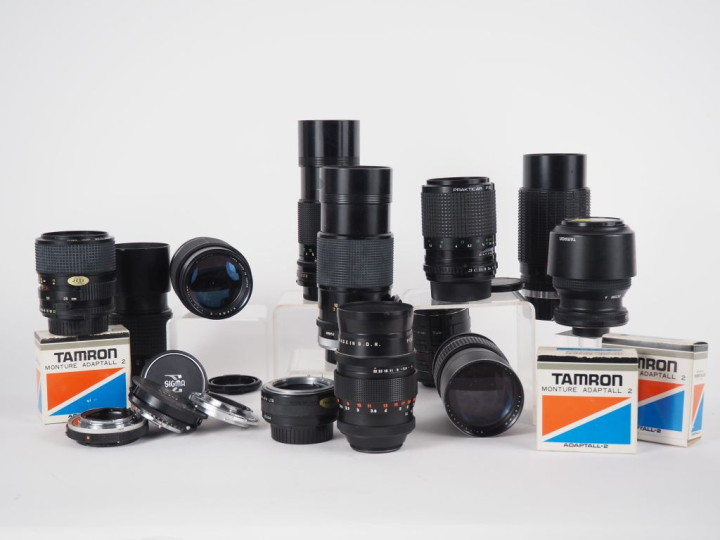 Lot de dix objectifs : - MINOLTA TELE ROKKOR 1:2.4/200 n°1012765 - SIG