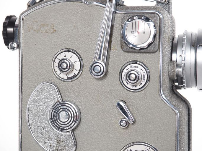 Lot de quatre caméras 8mm : - AUTO CAMEX n°3880 - YASHICA UL n°4063824