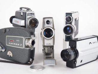 Vente aux enchères Lot de cinq caméras : - BAUER TOP STAR n°3275633 - ELMO SUPER 103T n°3