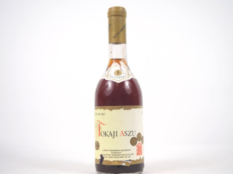Vente aux enchères 1 BOUTEILLE (50cl) TOKAJI ASZU 5 PUTTONOS - EA 