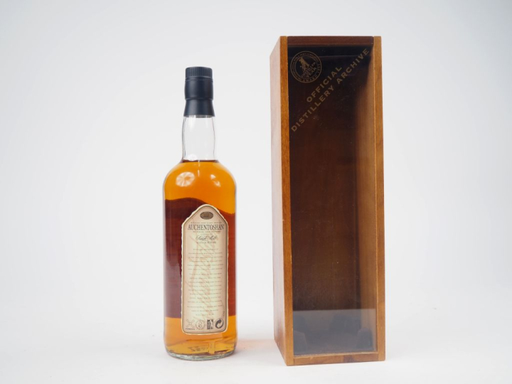 AUCHENTOSHAN 31 YEARS OFFICIAL DISTILLERY ARCHIVE DISTILLED : 14/3/196
