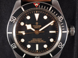 Vente aux enchères TUDOR, Black Bay Ref. 79030N N. Série 66J5873 Montre bracelet chronomè