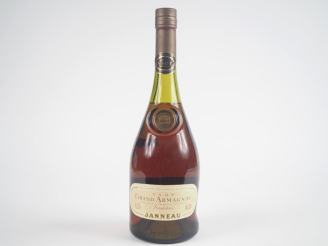Vente aux enchères 1 BOUTEILLE GRAND ARMAGNAC "V.S.O.P" JANNEAU - NIVEAU LÉGÈREMENT BAS 