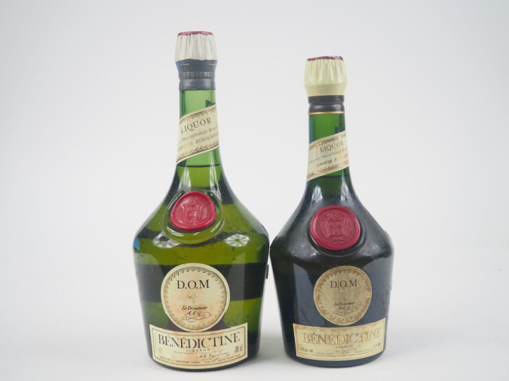 2 BOUTEILLES BÉNÉDICITINE D.O.M 'LE DIRECTEUR" : 1 de 70 cl / 1 de 50 