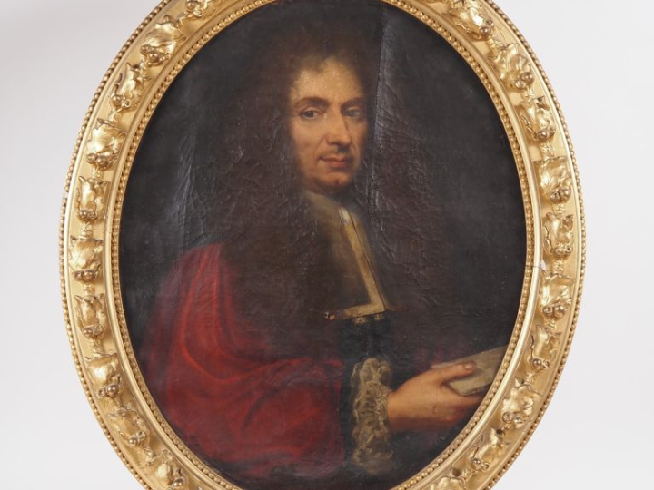 Ecole française XVIIIème.  "portrait d'homme en médaillon" Huile sur t