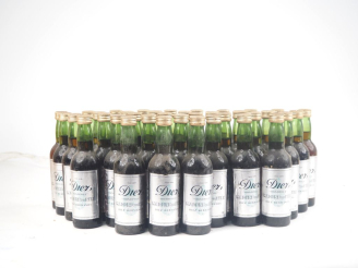 Vente aux enchères 37 MIGNONNETTES MADÈRE DIEZ