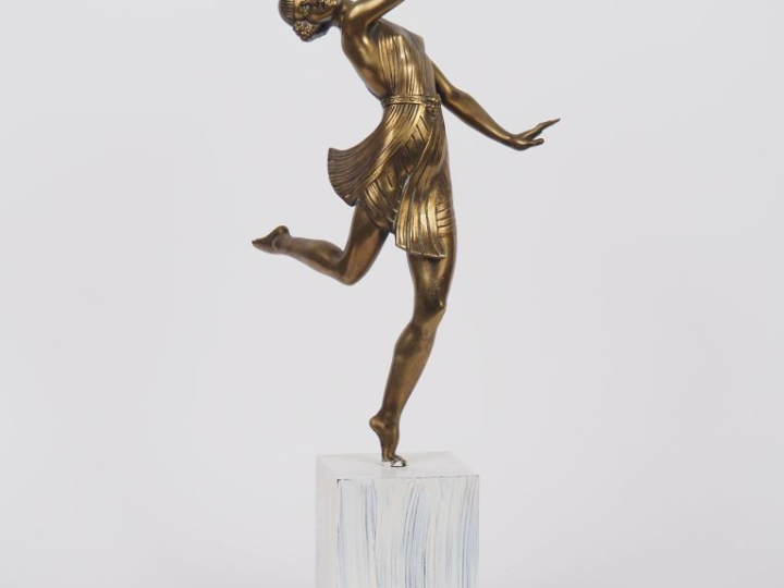 GUIRANDE. "danseuse Art Déco" Sculpture en bronze Signée H. 35 cm