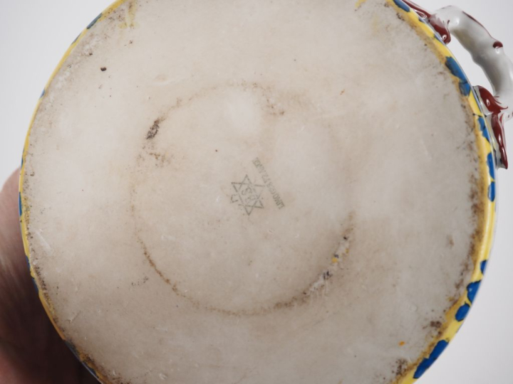 LIMOGES.  Encrier 1930 de style Louis XVI en porcelaine, à décor de fl