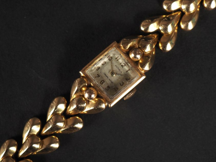 MERIDIA Ravissante montre bracelet de dame, boitier et bracelet en or 
