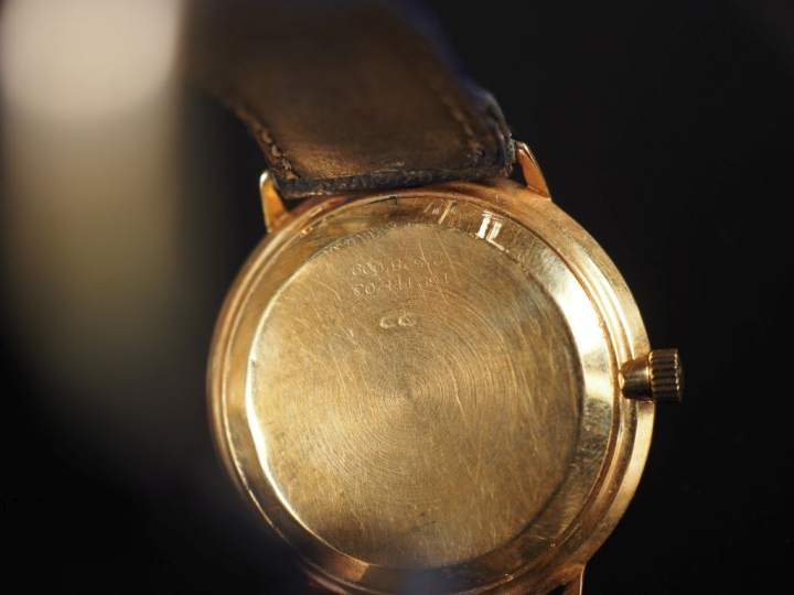 UNIVERSAL POLEROUTER, Genève Ref. 169111/03 N°2 528 009 Montre bracele