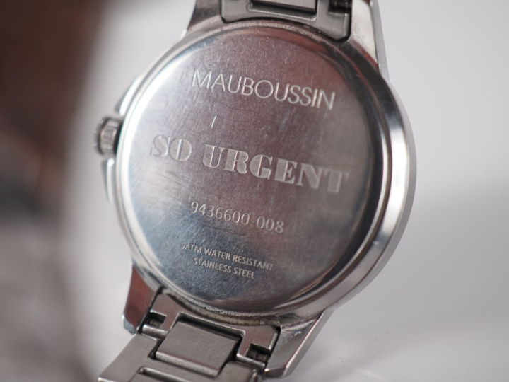 MAUBOUSSIN N°9436600-008 Montre bracelet de dame en acier, modèle "So 