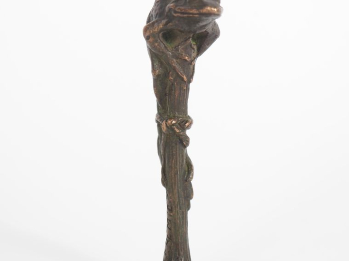 Emmanuel FREMIET. "Grenouille branchée". Cachet en bronze signé. H. 11