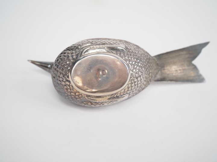 Réunion de deux animaux et une citrouille en argent 900 formant boîtes