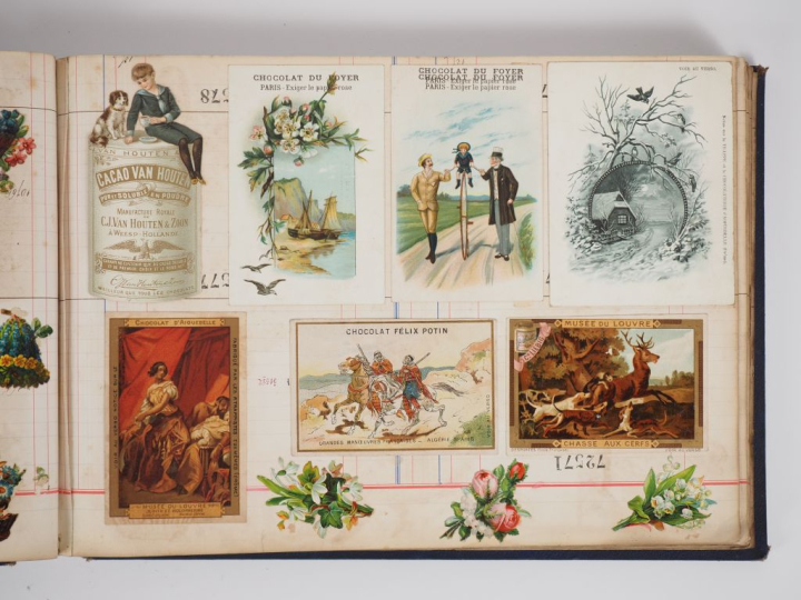 Album de cartes postales, vignettes et chromos contenant 61 pages rect