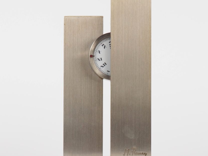 Michel FLEURY. "Horloge nycthémétale" en acier. Signée et numéroté B 0