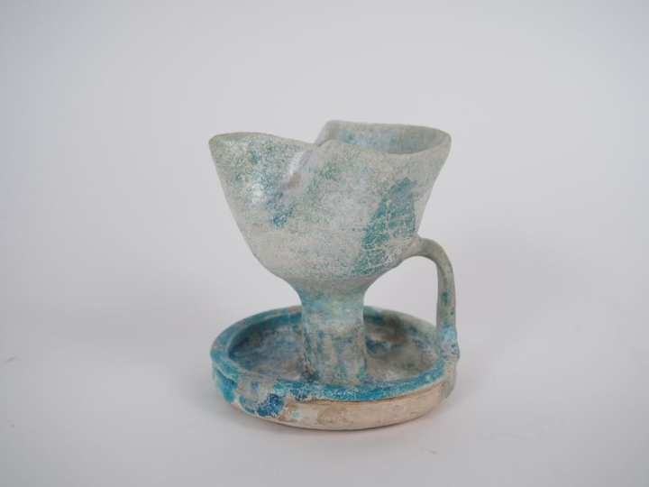 Égypte, XV-XVIe s. apr. J.-C.   Lampe islamique à glaçure turquoise. 9
