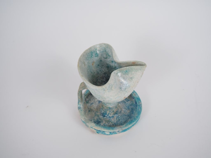 Égypte, XV-XVIe s. apr. J.-C.   Lampe islamique à glaçure turquoise. 9