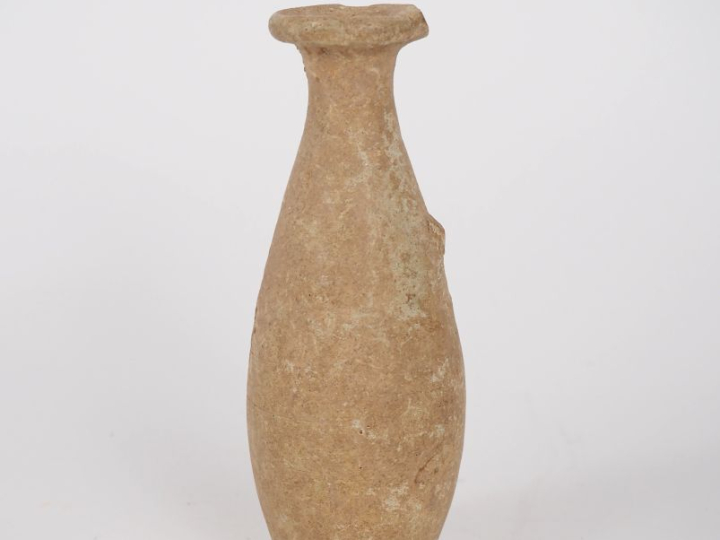 Petite cruche punique en terre cuite beige. V-IVe s. av. J.-C. 12,5 cm