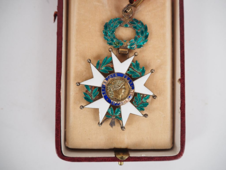 FRANCE  ORDRE DE LA LEGION D’HONNEUR  Croix de commandeur d’époque III