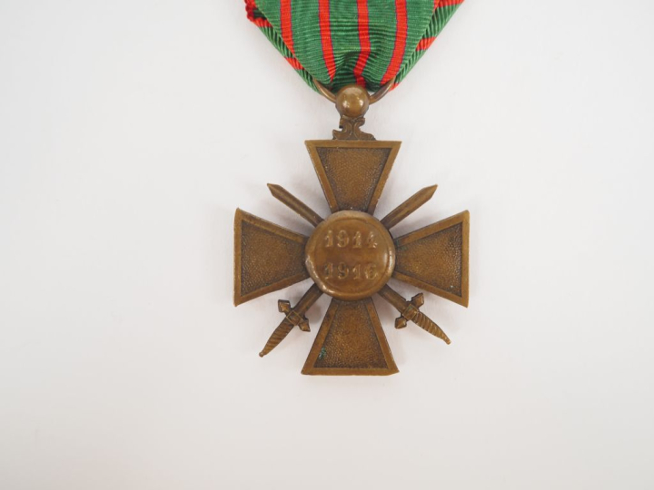 Médaille militaire IIIe République. En argent, vermeil et émail (éclat