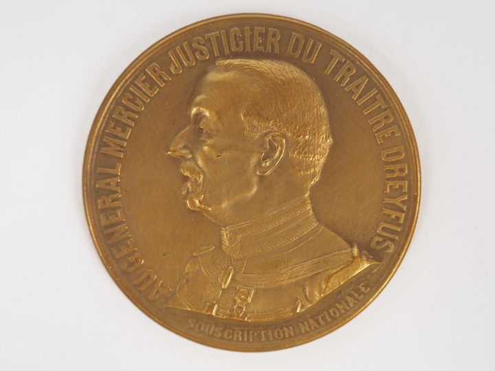Médaille en bronze « AU GENERAL MERCIER JUSTICIER DU TRAITRE DREYFUS »