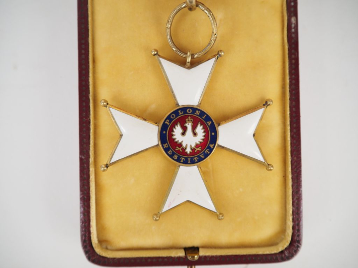 POLOGNE  ORDRE DE POLONIA RESTITUTA  Croix de commandeur en bronze dor
