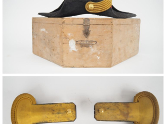 Vente aux enchères Bicorne d’officier du génie.  En feutre taupé, bordé d’un galon brodé 