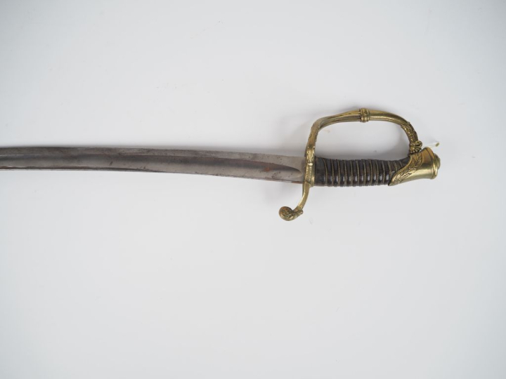 Sabre d’officier d’infanterie modèle 1821.  Poignée en corne (éclat) a