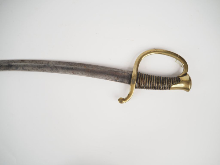 Sabre de canonnier modèle 1829.  Poignée recouverte de cuir avec filig