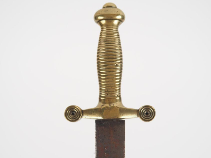 Deux glaives modèle 1831 allégé.  Montures en bronze. Lames à arête mé