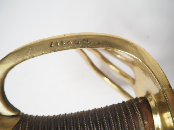 Sabre de cavalerie de ligne type 1854.  Poignée recouverte de cuir ave
