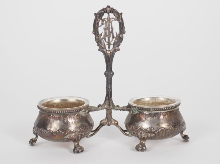 Saleron double de style Louis XV en argent 925, poinçon Minerve, à déc