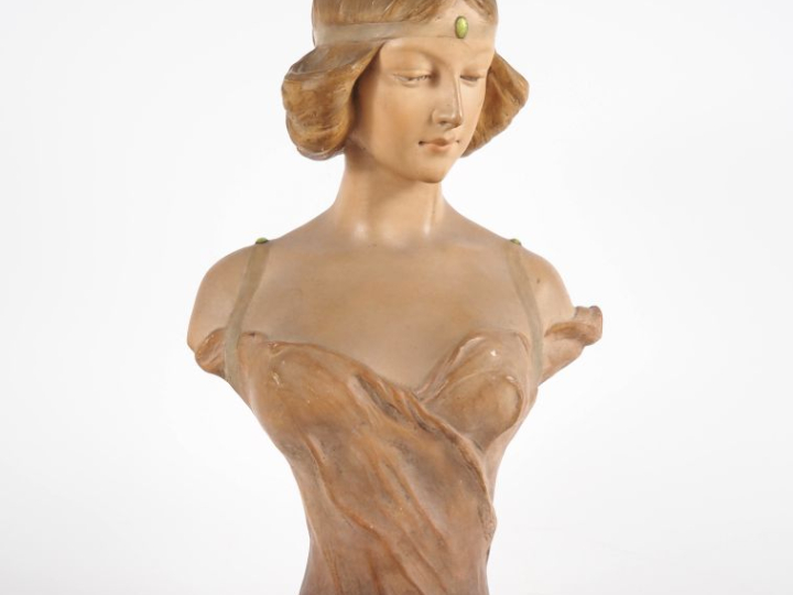 Simon MONTENAVE pour GOLDSCHEIDER "Jeune fille en buste" Sculpture en 