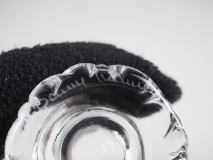 DAUM.  Service de verres "Kim" comprenant :  12 flutes à champagne 12 