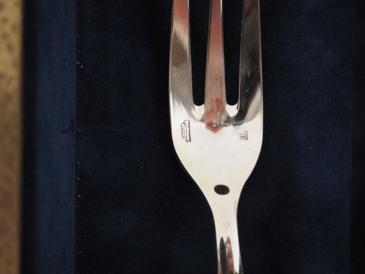 Arman pour Guy DEGRENNE.  Coffret de 3 pièces à servir "Musique de tab