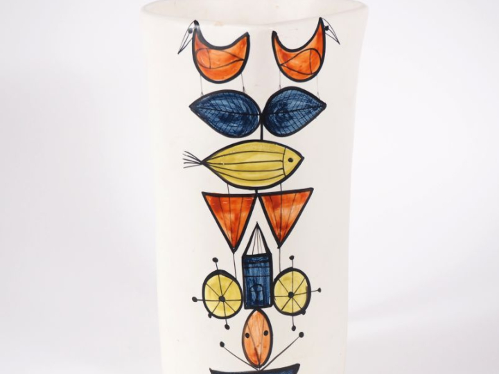 CAPRON à Vallauris.  Grand pichet en céramique à décor de poissons et 