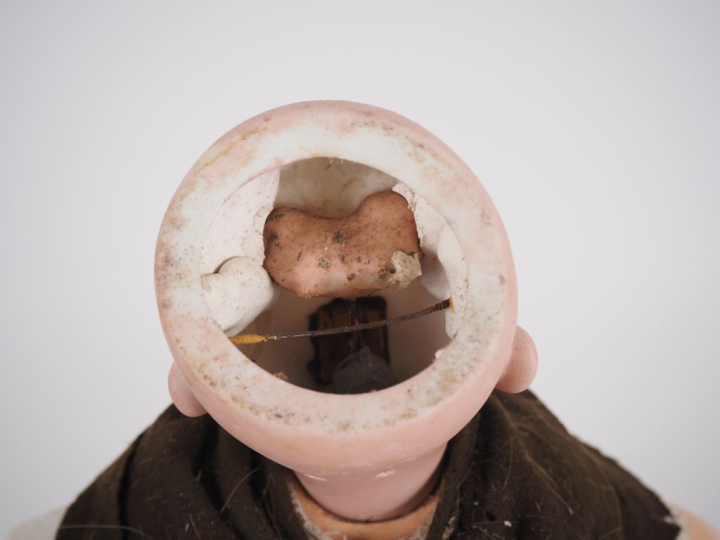 Poupée DEP Simon et Halbig, tête porcelaine, yeux basculants bleus, bo