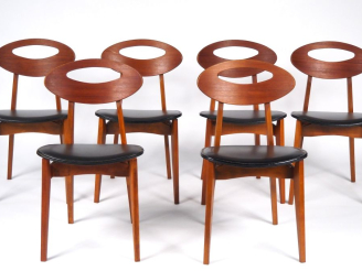 Vente aux enchères Roger LANDAULT.  Suite 6 chaises 1950 en bois et cuir noir.