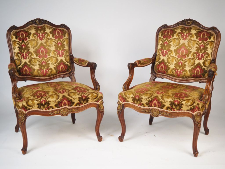 Suite de quatre grands fauteuils à dos plat Napoléon III de style Loui