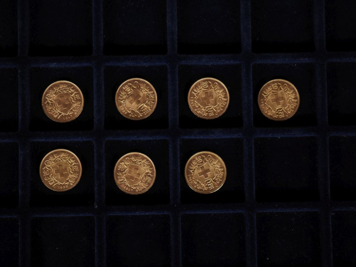 Sept pièces de 20 Francs Suisse or, 1915 B, 1947 B, 1947 B, 1947 B, 19