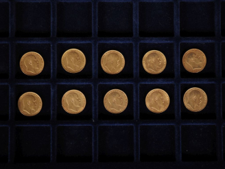 Vente aux enchères Dix souverains or, 1905 (x3), 1907, 1908 (x3), 1909 (x3). FRAIS ACHETE