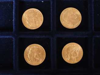Vente aux enchères Quatre pièces de 20 Francs or, 1910. FRAIS ACHETEURS 10% HT.