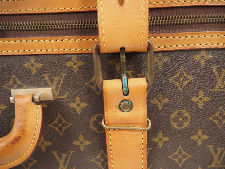 LOUIS VUITTON  Valise STRATOS (c 1975) de la série éponyme, demi-soupl