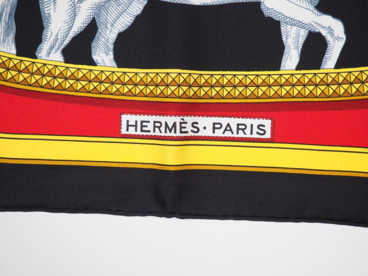 HERMES, Paris Carré de soie, modèle "Grand Apparat". Design Par Jacque